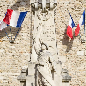 Cérémonies au Monuments aux Morts