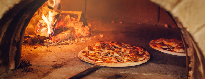 Pizza au feu de bois